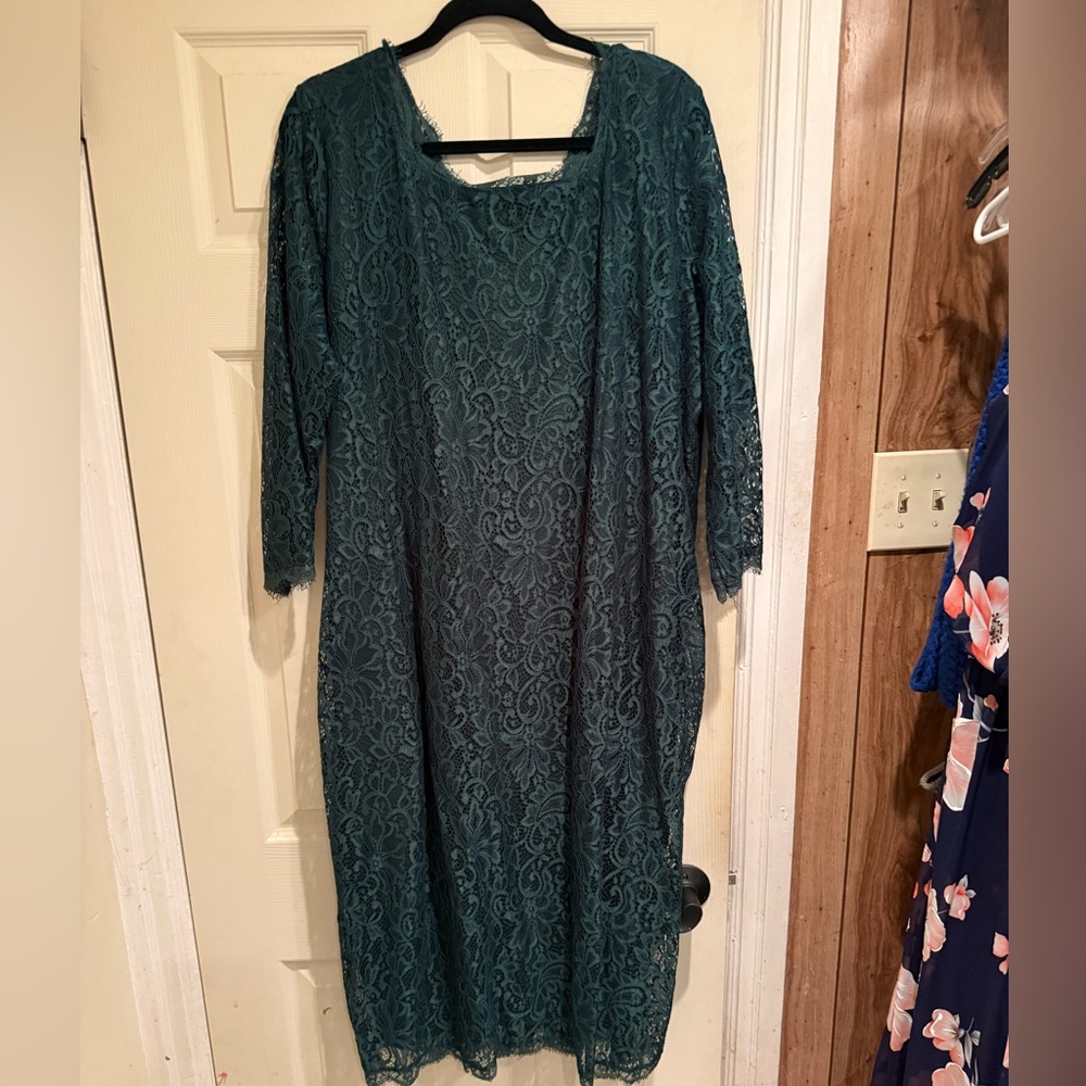 Elegant Green Lace Dress